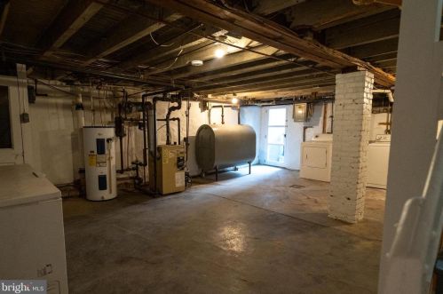 131 Ross St, Lancaster PA  17602-1926 exterior