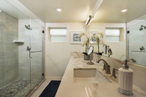 3128 Canon St, San Diego, CA 92106-2613