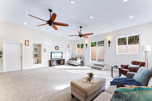 473 Country Hill Rd, Anaheim CA  92808-1353 exterior