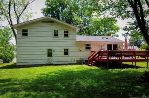72 Hope Cir, Windsor, CT 06095-3507