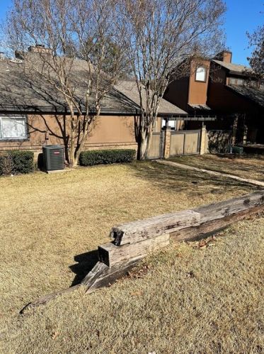 5500 Willow Cir, Fort Worth TX  76112-1952 exterior