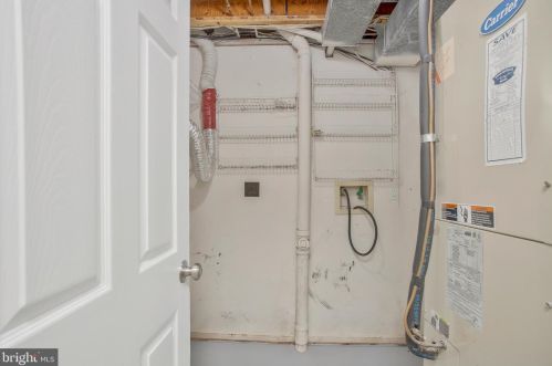 13761 Avonshire Dr, Silver Spring MD 20904-6707 exterior