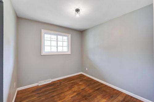 1462 Blueorchard Dr, Cincinnati OH  45230-2322 exterior