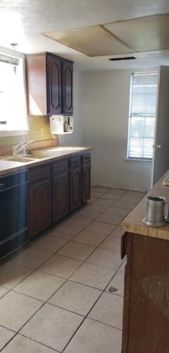 2210 Greenvalley Dr, Carrollton TX  75007-5714 exterior