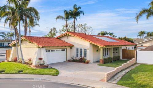 10915 El Coco Cir, Santa Ana CA  92708-5316 exterior