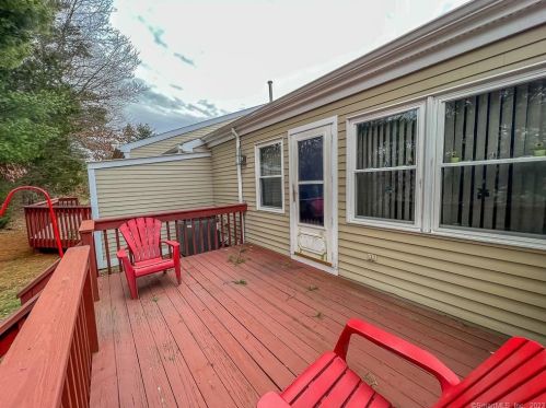 533 Farms Ter, Southington CT  06489-3456 exterior
