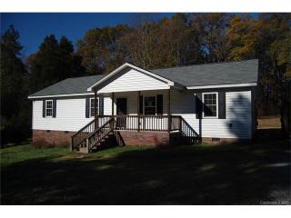 128 Holly St, Spencer, NC 28159-1819