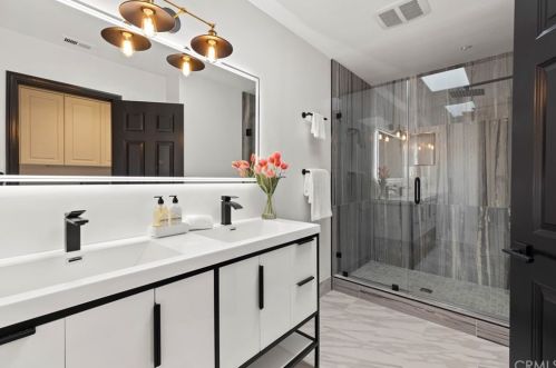 230 Country Hill Rd, Anaheim CA  92808-1352 exterior