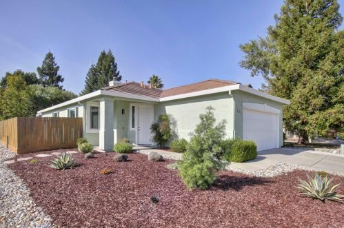8878 Artwood Ct, Elk Grove, CA 95758-5671