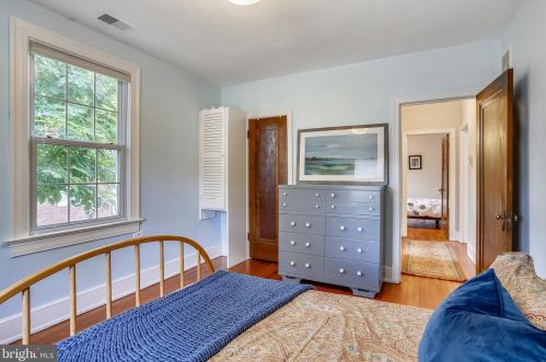 603 Dartmouth Ave, Silver Spring MD 20910-4265 exterior