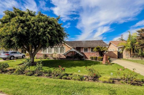 10733 Pico Vista Rd, Downey, CA 90241-3056