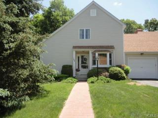 166 Pheasant Rdg, Huntington, CT 06484-2863