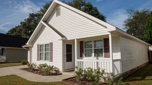 405 Spike Trl, Warner Robins, GA 31088-2869
