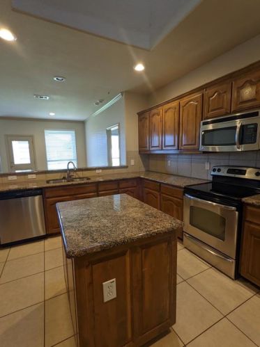 3213 Hornbeam St, Argyle TX  76226-2477 exterior