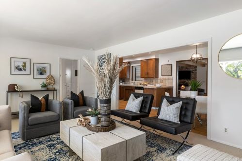 1191 Skyline Dr, Santa Ana CA 92705-3217 exterior