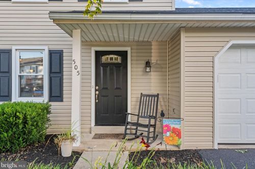 505 Wallingford Rd, Lancaster, PA 17601-3525