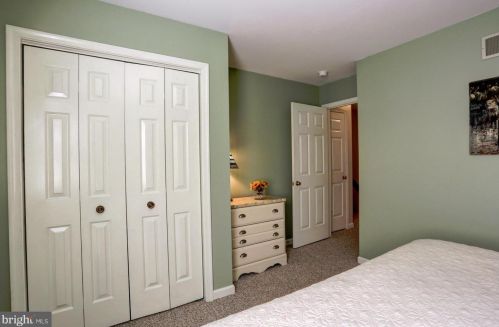 1843 Spring Ridge Ln, Lancaster PA  17603-6794 exterior