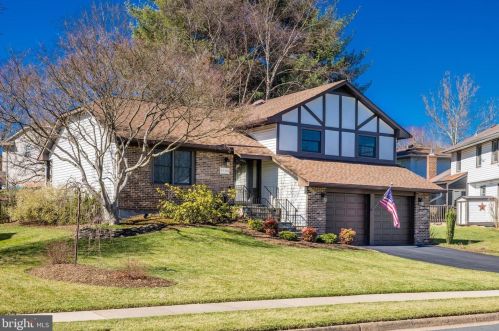 3166 Kirkwell Pl, Herndon, VA 20171-3309