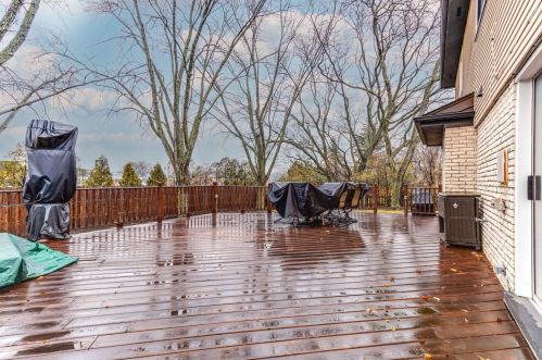 1020 Summit Dr, Bannockburn IL  60015-1823 exterior