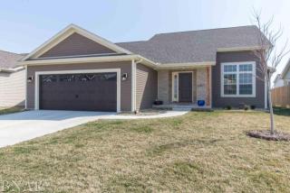 1035 Homestead Dr, Bloomington, IL 61705-9200