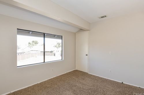 11211 Green Arbor Dr, Riverside CA  92505-2532 exterior