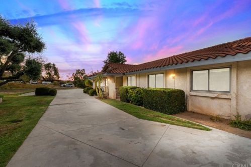 15740 Rancho Viejo Dr, Riverside CA  92506-5820 exterior