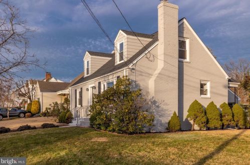 108 Hillhurst Ave, Trenton, NJ 08619-2434
