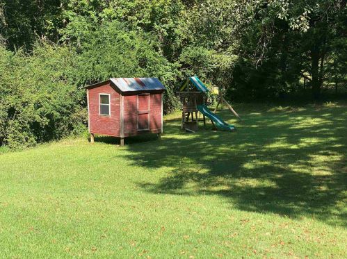 1143 Youngs Mill Rd, Lagrange, GA 30241-6508