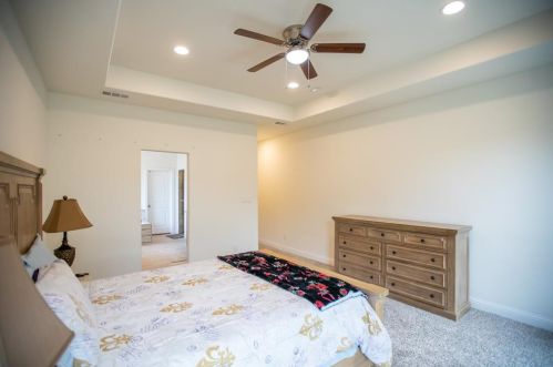 1726 Knob Hl Ct, Cedar Hill TX 75104-1501 exterior