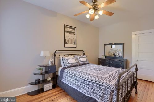 624 Pne St, Lancaster PA  17603-2824 exterior