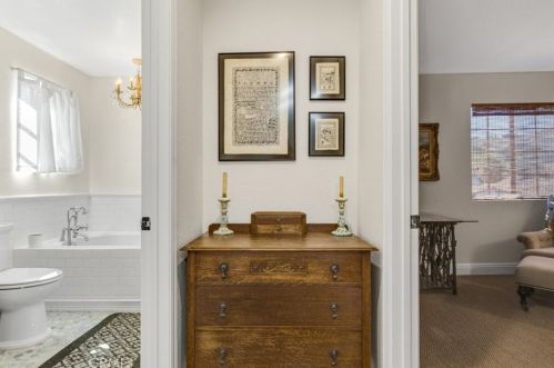 814 Links Vw Dr, Simi Valley CA 93065-6654 exterior