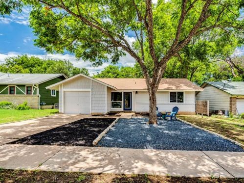 1710 Cherry Orchard Dr, Austin TX  78745-5340 exterior