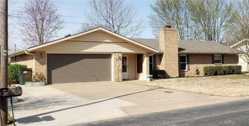 212 Franklin Way, Lowell, AR 72745-8717