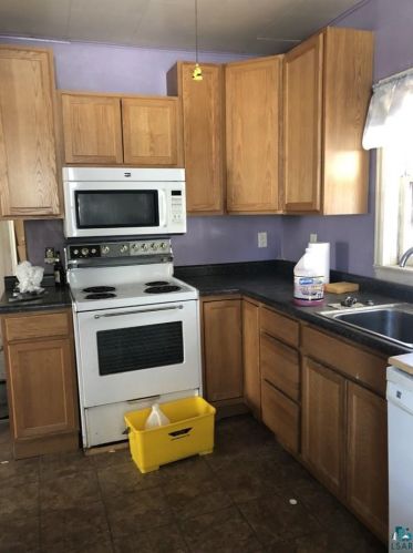 316 15th Ave, Duluth, MN 55812-1603