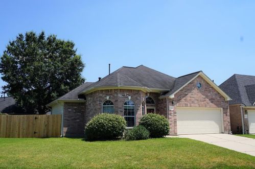 15966 Cottage Ivy Cir, Tomball, TX 77377-2541