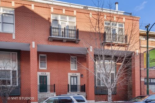 2843 Lincoln Ave, Chicago, IL 60657-4201