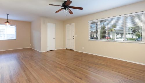 1437 Burroughs St, Oceanside, CA 92054-5430