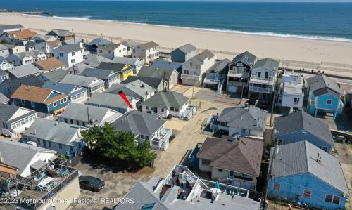 3 Limroth Row, Point Pleasant Beach, NJ 08742-5630