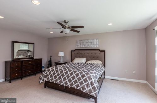 2355 View Rd, Lancaster PA  17602-1844 exterior