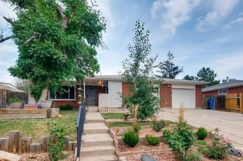 2580 Billings St, Denver, CO 80011-2839