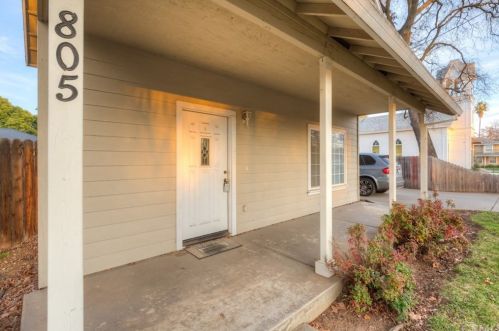 805 Linden St, Chico, CA 95928-5953