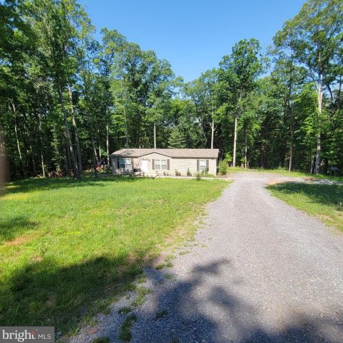 598 Culp Rd, Berkeley Springs, WV 25411-4137