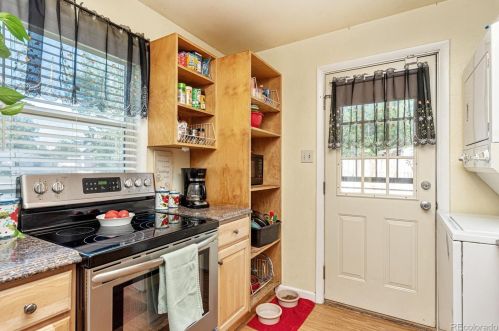 1242 Del Mar Pkwy, Denver CO 80010-3352 exterior