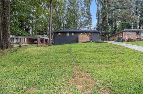 2130 Bolling Brook Dr, Atlanta GA  30311-2516 exterior