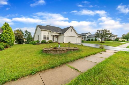 6669 Samantha Ln, Rockford, IL 61107-6307