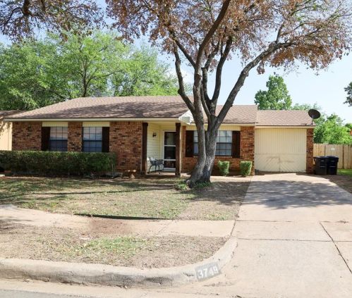 3749 Bee Tree Ln, Fort Worth, TX 76133-7627