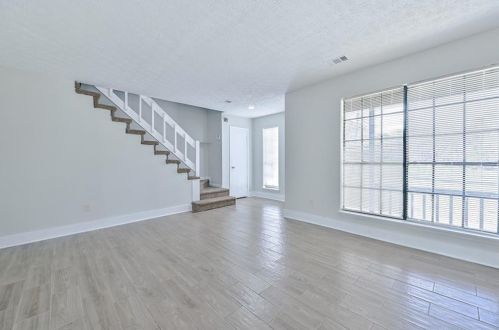 6120 Valdez Dr, Rex GA exterior