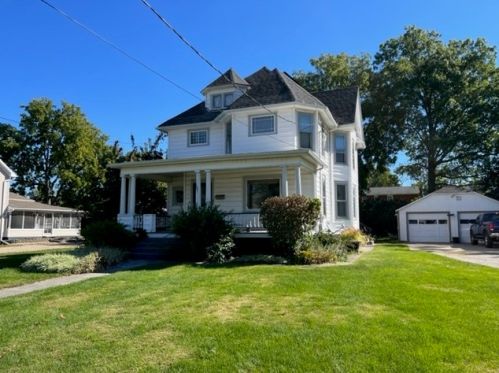 127 Church St, Hollowayville, IL 61356-1756