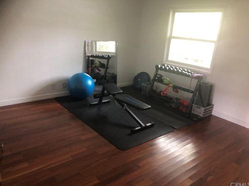 1102 Riviera Dr, Santa Ana CA 92706-1543 exterior