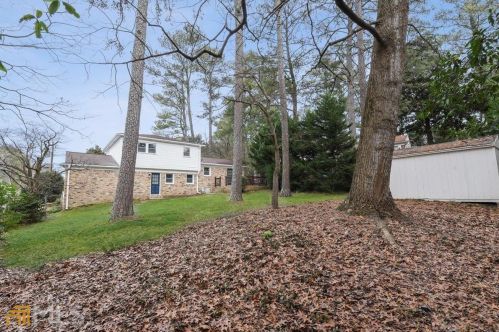 2757 Eaton Pl, Atlanta GA  30341-3915 exterior